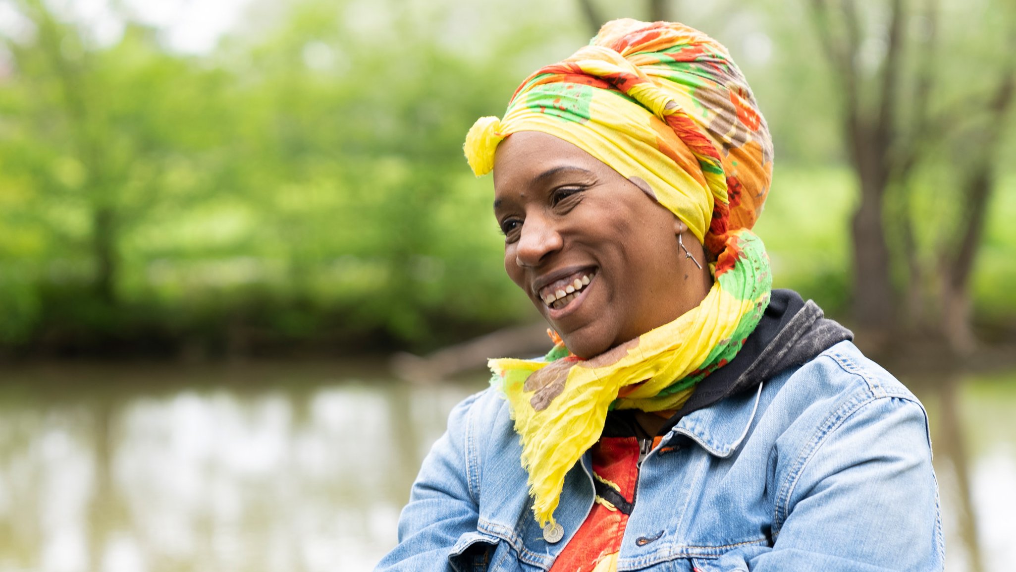 Felicia am Zusammenfluss von Pegnitz und Rednitz in Fürth, umgeben von idyllischer Natur.